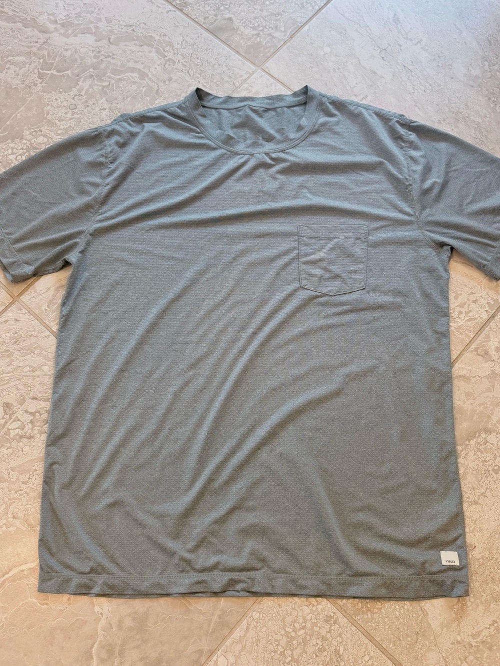 Vuori Men’s Tradewind Performance Tee in Steel Blue Heather, Size XL